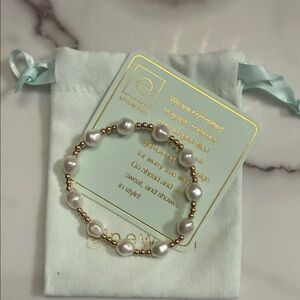 Elegant Gold and White Beaded Bracelet